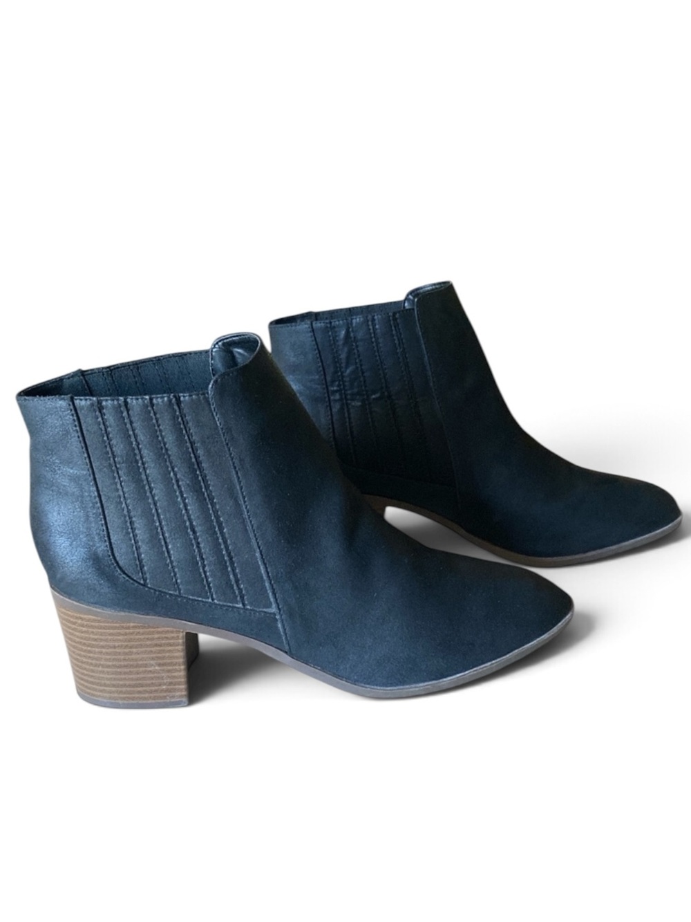 Maurices Faux Leather Black Ankle Bootie NWOT